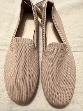 Danskin Knit Slip-On Loafers in Khaki/Tan color